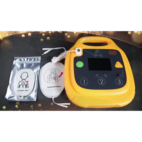 Univerzális AED Trainer